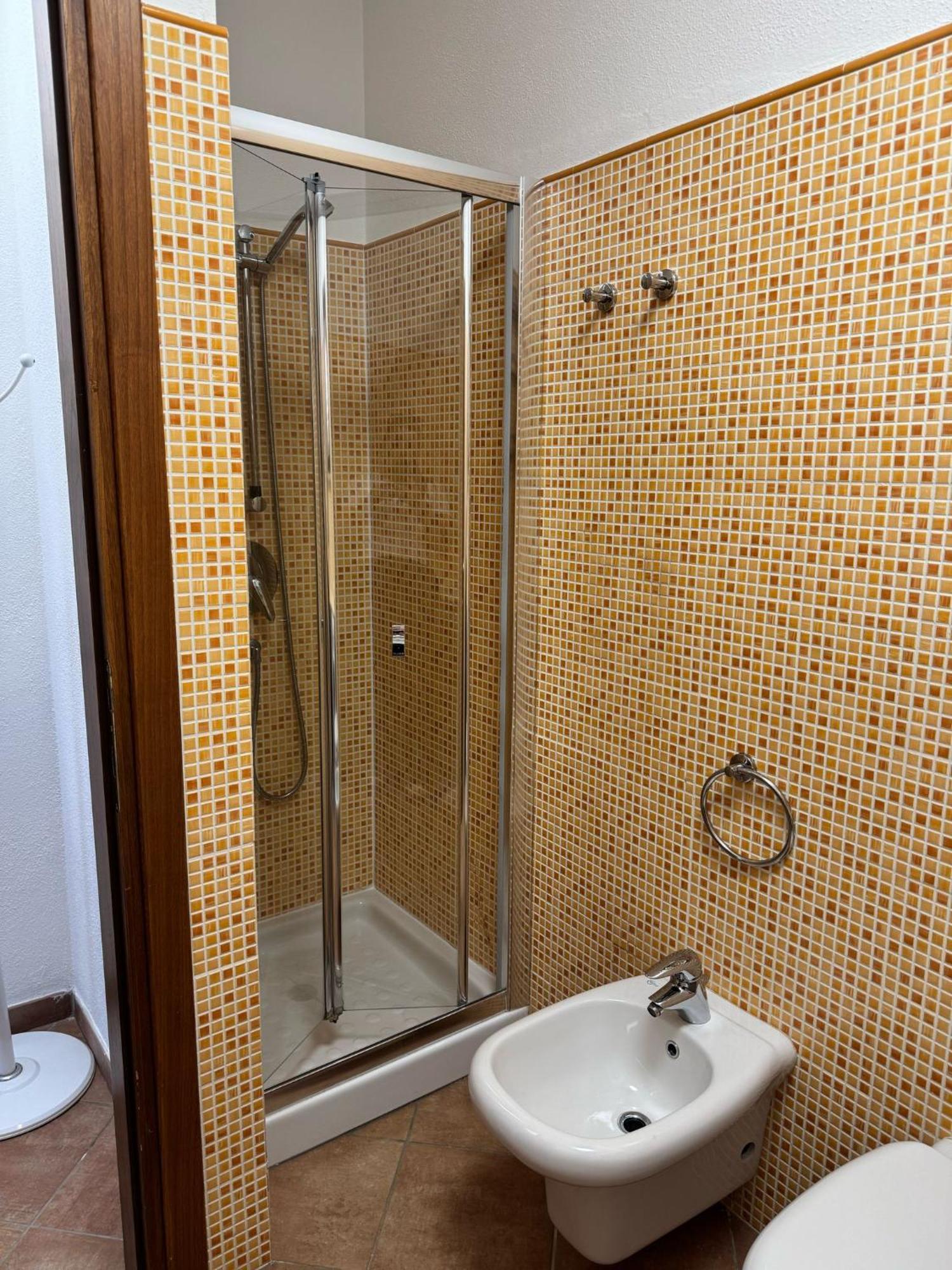 Residenza Rosmarini Apartment ปาเลา ภายนอก รูปภาพ